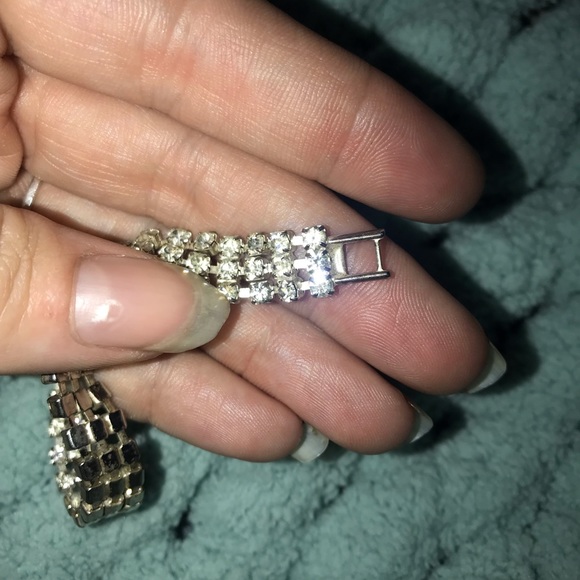 Faux Diamond bracelet - Picture 4 of 8